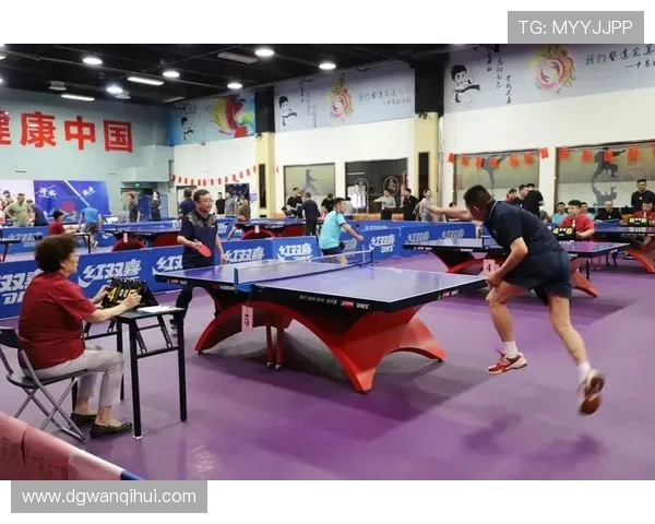 深圳乒乓球队团队协作引发热议争议背后的默契与挑战探讨 深圳乒乓球队团队协作引发热议争议背后的默契与挑战探讨