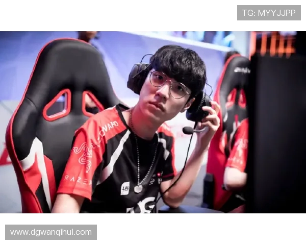 369强势回归带领团队重塑上单格局掀起新一轮电竞战术革新浪潮